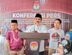 Mantan Menpora Daftarkan Diri Calon DPD RI dari Gorontalo