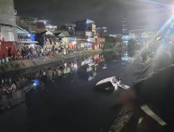 Minibus Terjun Masuk Kanal, Polisi Sebut Pengendara Langgar Marka Jalan