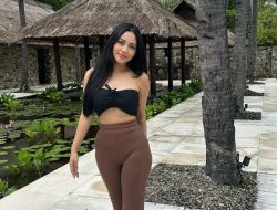 Potret Rachel Vennya Pamer Punggung Mulus, Banjir Cemoohan Netizen