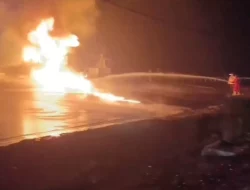 Angkut Bahan Bakar 24 Ribu Liter, Truk Tangki Pertamina Terbakar di Tol Tangerang-Merak