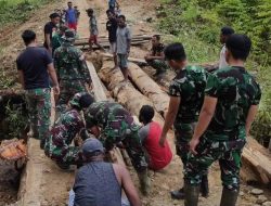Kepala Kampung Somografi Papua Puji Gerak Cepat Satgas Yonif 143/TWEJ Bantu Kesulitan Warga