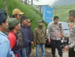Lima Menit Parkir di Kawasan Puncak Bogor, Jukir Liar Menangih Rp40 Ribu