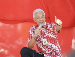 Dapat Keluhan Warga Saat Blusukan, Ganjar Pranowo Telepon Sekda DKI Jakarta, Gus Umar: Dia Pikir Dia Gubernur Jakarta