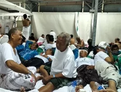 Setelah Jemaah Terlantar, Kini Fasilitas Tenda di Mina Dikeluhkan, Kapasitas 200 Diisi 450 Orang