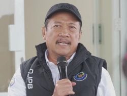 Kades Kohod Jadi Tumbal, DPR Curiga Menteri Kelautan Tutupi Dalang Kasus Pagar Laut Tangerang Dekat PSN PIK 2