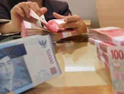 Analis Pasar Uang: Rupiah Tertekan Data Inflasi Juli 2023 yang Kembali Turun