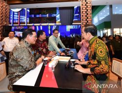 Sandiaga Beber Alasan Sering Pakai Batik Hijau, Bukan Hanya karena Gabung PPP