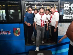 Rapat dengan Luhut Pandjaitan, Menhub Budi Karya Sumadi Sebut Kementerian Berlakukan WFH