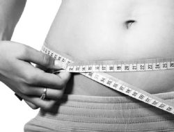 Badan Terlalu Kurus Mengganggu Penampilan? Coba Deh Ubah Cara Berpakaianmu