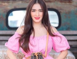 Potret Angel Karamoy Berbusana Mini, Awas Salah Fokus!
