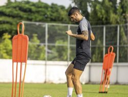 Kike Linares Belum Main di Liga 1, Pengamat: Hanya Masalah Taktikal dari Pelatih