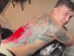 Sampai Berdarah-darah, Rendy Kjaernett Hapus Tato Wajah Syahnaz Sadiqah