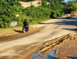 Musim Hujan, Tanah Urug di Lokasi Tambang Meluber ke Jalan, Waspada Kerusakan Lingkungan
