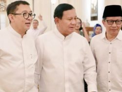 Unggah Foto Kebersamaan Prabowo dan Rocky Gerung, Loyalis Ganjar: Berteman Dekat, Nggak Rela Mereka Berkuasa