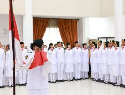 Danny Pomanto Kukuhkan 70 Pasukan Pengibar Bendera Pusaka Kota Makassar