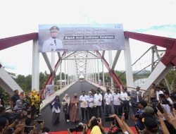 Jembatan Andalan Pacongkang Diresmikan Gubernur Andi Sudirman, Dilengkapi Pelengkung Rangka Baja Terpanjang