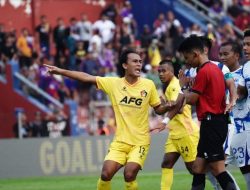 Bertanding dengan PSIS Semarang, Manajemen Persik Kediri Kritik Kepemimpinan Wasit