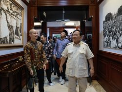 Prabowo Duduk Bareng Influencer, Tretan Muslim, Young Lex, hingga Bintang Emon, Dukung di Pilpres?