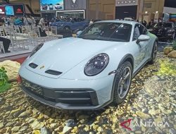 Porsche Debut Ganda, Hadirkan 911 Dakar yang Diproduksi Terbatas dan Cayenne di GIIAS 2023