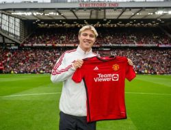 Resmi Gabung MU, Ini Janji Rasmus Hojlund pada Fans Setan Merah