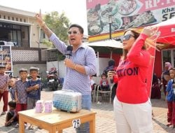 Rayakan HUT ke-78 RI, Rey Utami Bagi-bagi Uang Rp200 Juta