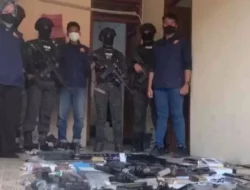 Terduga Teroris Kota Bekasi Simpan Senjata Api di Beberapa Titik dalam Rumah