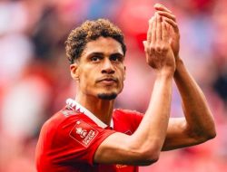 Bayern Munchen Coba Tikung Real Madrid untuk Beli Bek yang akan Dibuang MU