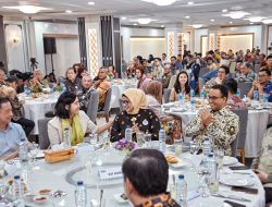 Unggah Foto Bersama Mantan Istri Ahok, Anies Baswedan: Kita Sudah Membuktikannya Dulu di Jakarta