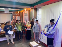 Anies Resmikan Posko Pemenang Lima Lantai di Makassar