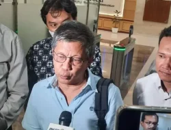 Kasus Rocky Gerung Naik Penyidikan, Ferdinand Hutahaean: Saya Berpikir Mencabut Laporan, Saya Bertanya Rocky Salah atau Memang Benar Ya?