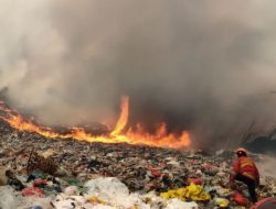 Kebakaran di TPA Rawakucing, 450 Personel Gabungan Dikerahkan