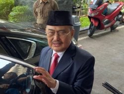 Ditolak 3 Parpol, Prof Jimly Asshiddiqie: Pemakzulan tidak Mungkin Terjadi