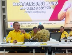 Airlangga Berbincang  dengan Nurdin Halid Sebelum Rapat Pleno Golkar, Bahas Cawapres hingga Bappilu
