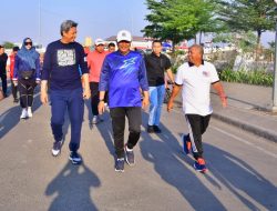 Jadi Rutinitas Akhir Pekan, Pj Gubernur Bahtiar Jalan Sehat Bareng Pimpinan OPD di CPI