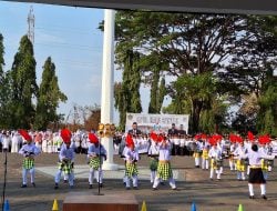 Semarak Hari Santri di Sulsel, Peserta Apel Kenakan Kostum Khas Santri Nusantara