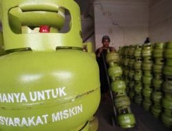 LPG dan BBM Langka, Stefan Antonio: Hati-hati, Pak Presiden, Awasi Semua Menteri Jokowi