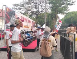 Gambar Prabowo-Gibran Bertebaran di Jalan Sehat Sumpah Pemuda di Makassar