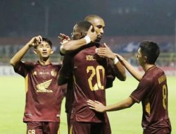 Sepasang Gol Yuran Fernandes Bawa PSM Makassar Unggul 2-0 atas Hougang United di Babak Pertama