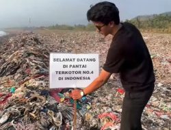 Karang Taruna Ancam Tuntut Pandawara Group Usai Pantainya Disebut Terkotor Ke-4, Susi Pudjiastuti: Ya Ampuuunnnn