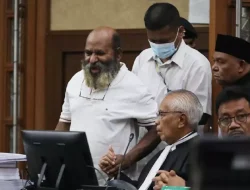Dinyatakan Terbukti Terima Suap, Lukas Enembe Divonis 8 Tahun Penjara