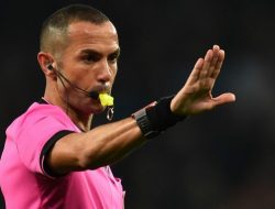 Wasit Manchester United vs Kopenhagen Terpaksa Menunda Pertandingan karena Gempa