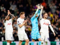 Spurs Kalahkan Fulham dan Kembali Pimpin Liga Inggris, Ange Postecoglou Malas Pikirkan Rekor Hebatnya