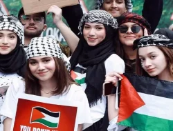 Bela Palestina, Begini Aksi Syifa Hadju saat Turun ke Jalan dan di Media Sosial