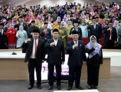 Presiden Berikan Karya Satya Lencana kepada 196 ASN Pemkot Makassar, Danny Pomanto: Senioritas Sesungguhnya Diukur dari Keahlian