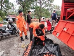 Basarnas Kerahkan Anggota Cari Seorang Peternak Sapi di Sungai Galung Tuka Enrekang