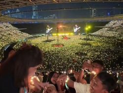 Lima Lamaran di Konser Coldplay GBK, Warganet: Emang Boleh Seromantis Ini?