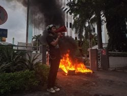 Massa Kepung Kantor PLN di Makassar, Tuntutannya Bikin Geger