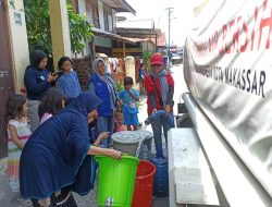 Atasi Kekeringan, PMI Makassar Gencar Distribusikan Air Bersih