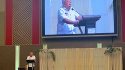 Ketua Umum DPP GPEI memberi sambutan usai melantik Arief Pabettingi sebagai Ketua DPD Sulselbar (Foto: Arya/Fajar)