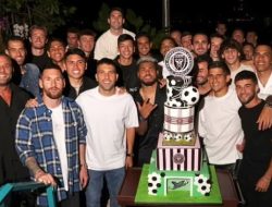 Messi Cs Rayakan Gelar Piala Liga dengan Makan Malam Perpisahan